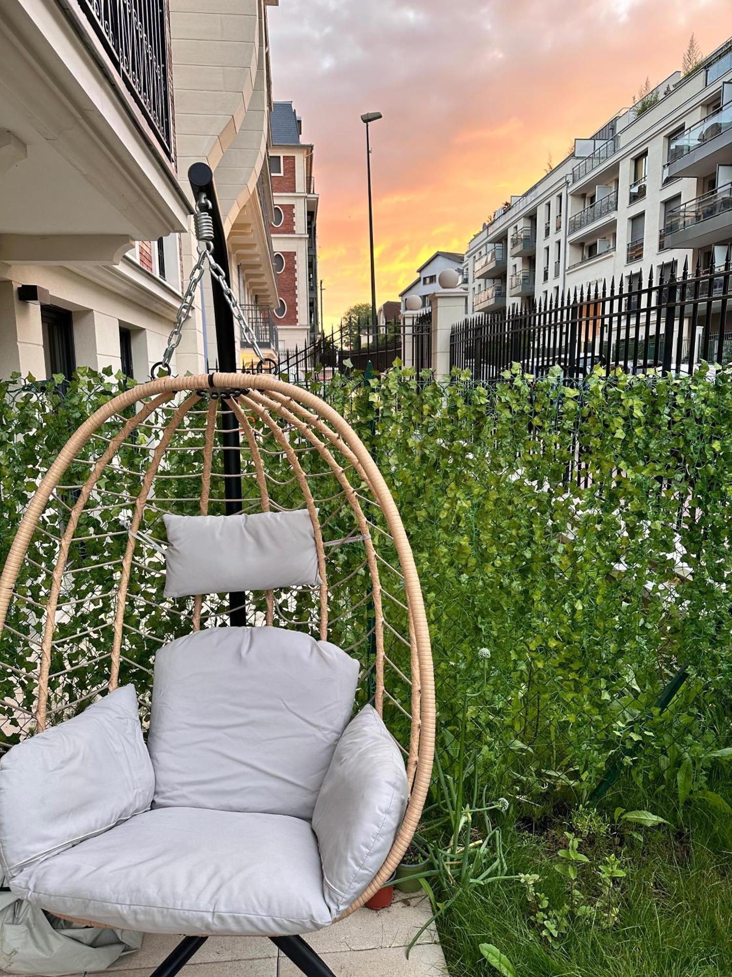 Cosy Summer Stay In Boho Style Apartment - 8 Mins From Paris Center - Garden And Underground Parking Clamart Exterior photo